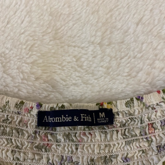 FLORAL TOP - Picture 3 of 3